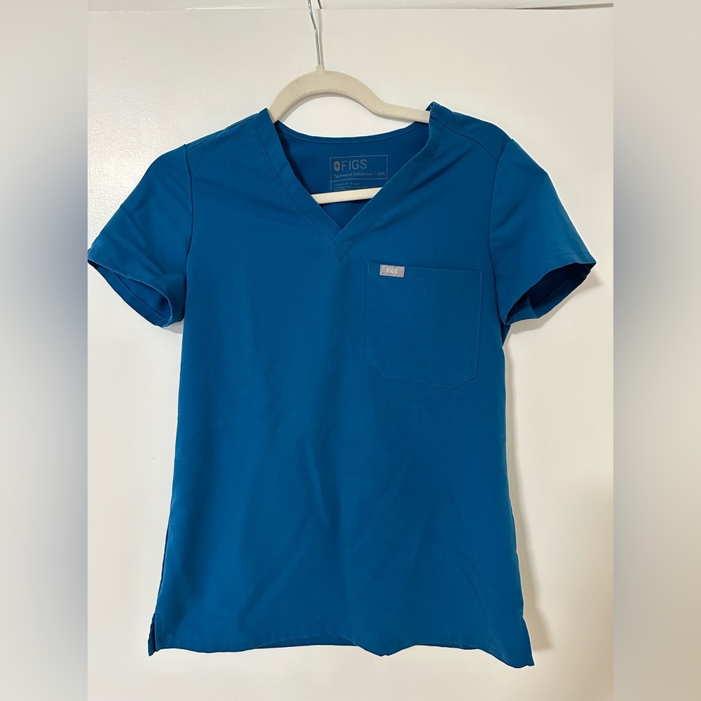 Figs Catarina One Pocket Scrub Top - Pacific Blue | XXS